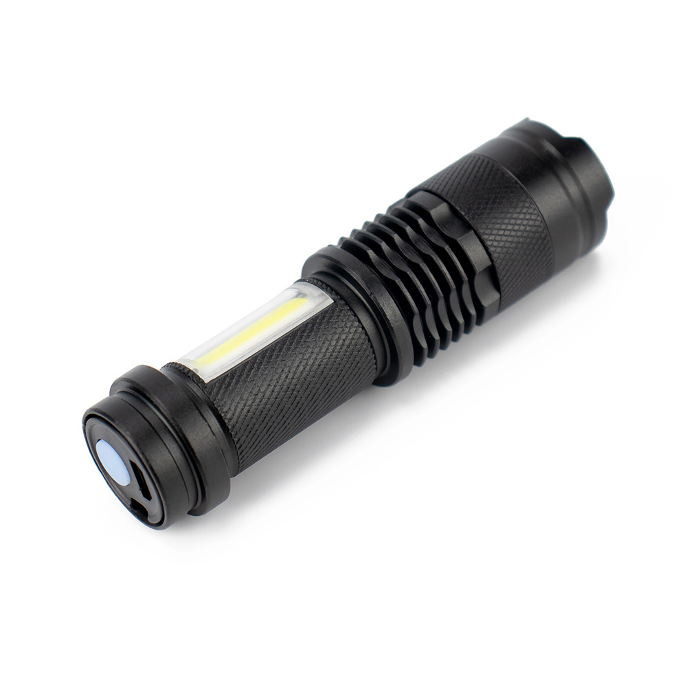 Pocket Small LED Torch Clip Light Dry Battery Zoomable Extendable Customized Flashlight Hand Held White Light Lamp