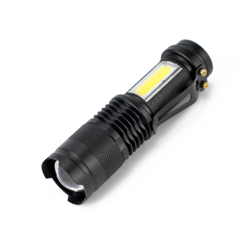 Pocket Small LED Torch Clip Light Dry Battery Zoomable Extendable Customized Flashlight Hand Held White Light Lamp