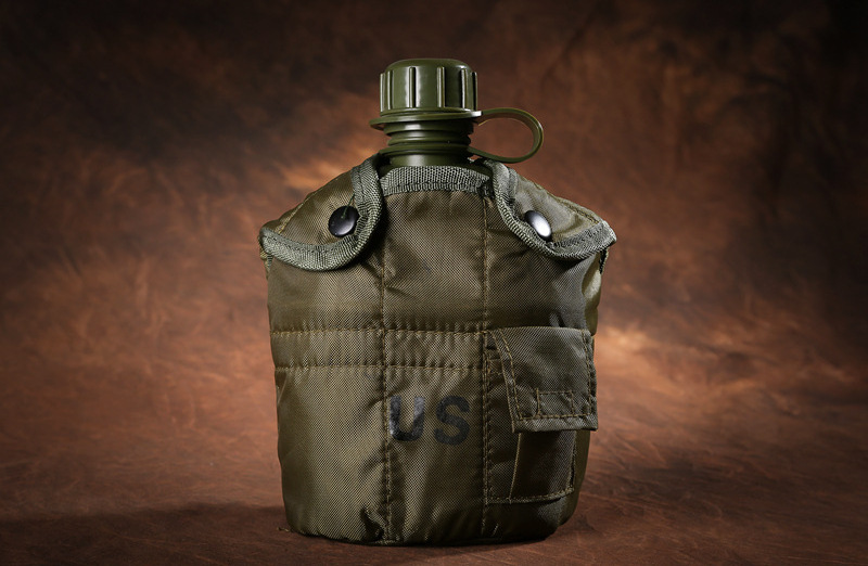 Us kettle Outdoor survival camouflage kettle three piece set of men's and women's four seasons sports kettle equipment