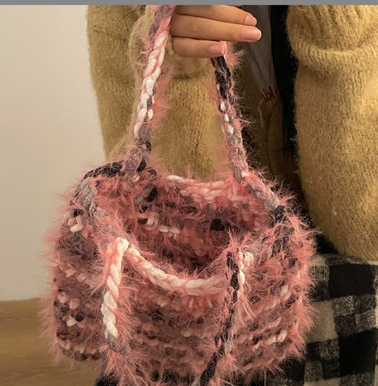 Woven Tote Cute plush commuter large capacity Tote bag slouchy shopping all-in-one fluffy lady bag