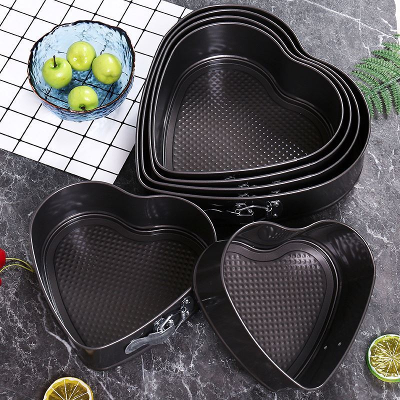 High Quality Heart Shape Non-stick Carbon Steel Cake Moulds Springform Cake Pan Set For Cake Mold Bakeware