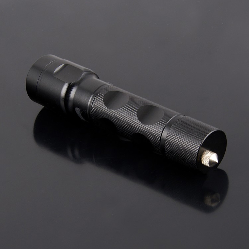 Wholesale  Police Security tactical Flashlight high quality rechargeable flashlight with hammer self defense weapons