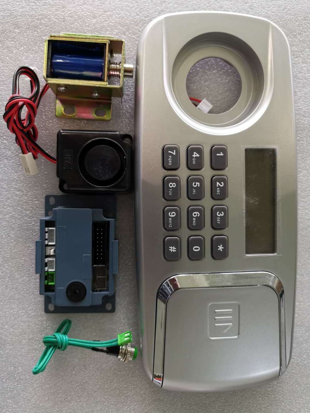 Safe lock with swing bolt LCD Display Password Combination Lock  motorized safe lock  locker password panel