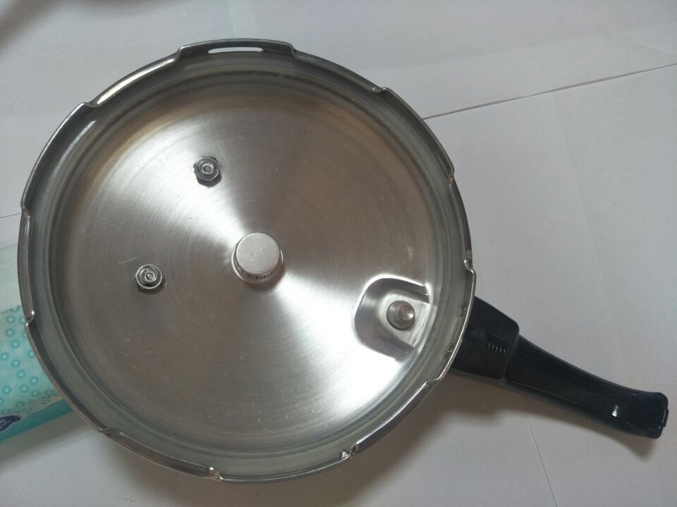 5L High Quality Factory OEM  Safety Commercial Aluminum Pressure Cookers