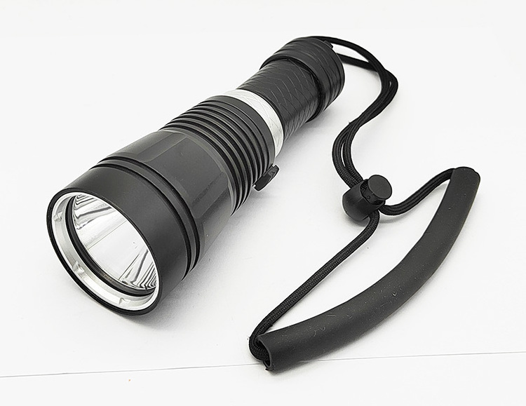 Diver Flashlight IPX8 Underwater Flash Light Rechargeable T6 LED Diving Torch