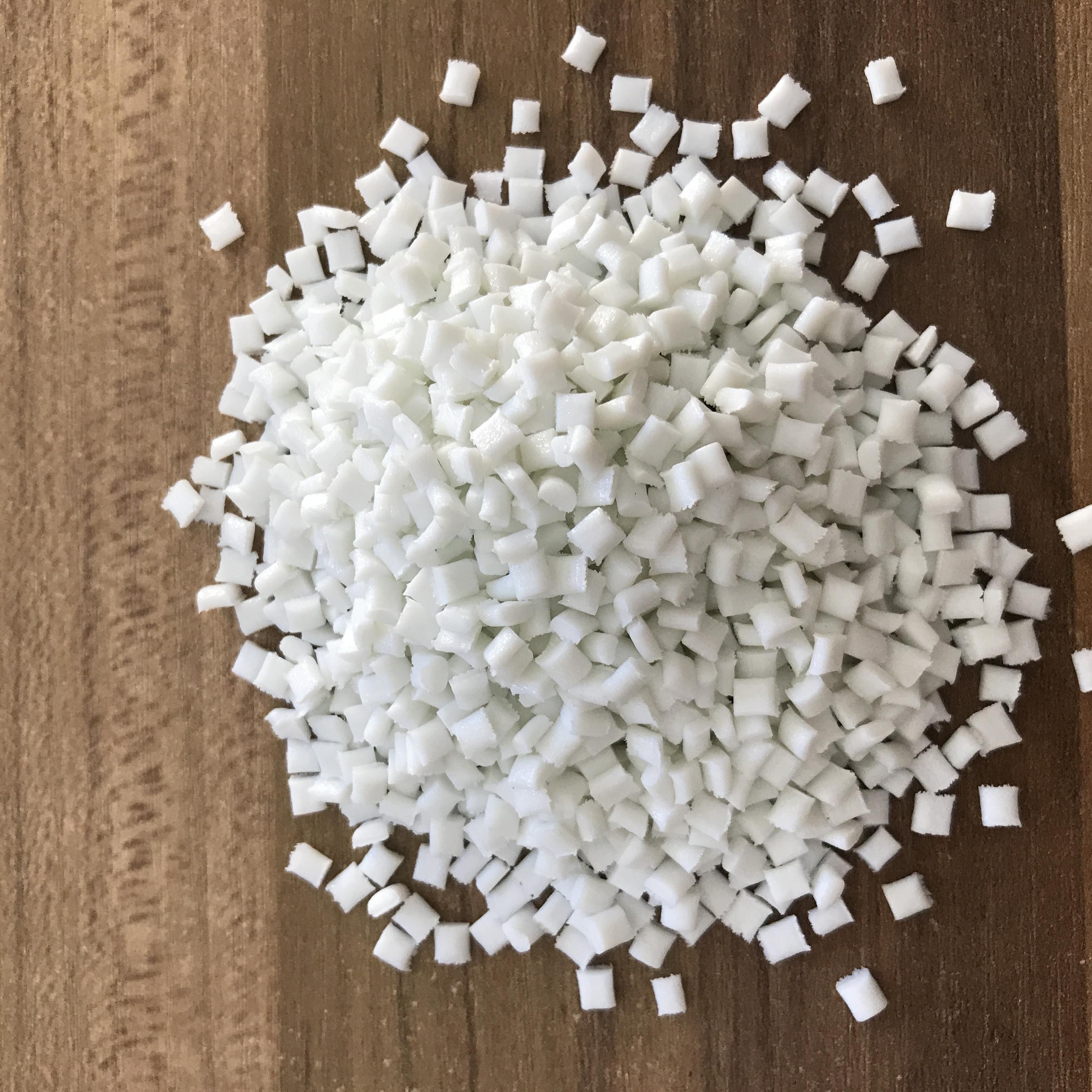 Hot Wholesale PBT GF20 Natural UV stabilizer Flame retardant Injection molding plastic raw material PBT granules