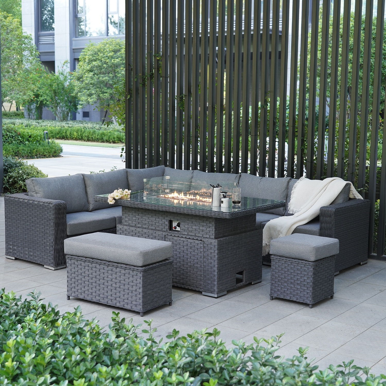 Hot Seller Garden PE Wide and Round Rattan Assembled Corner Sofa Rising Table with Fire Pit Set