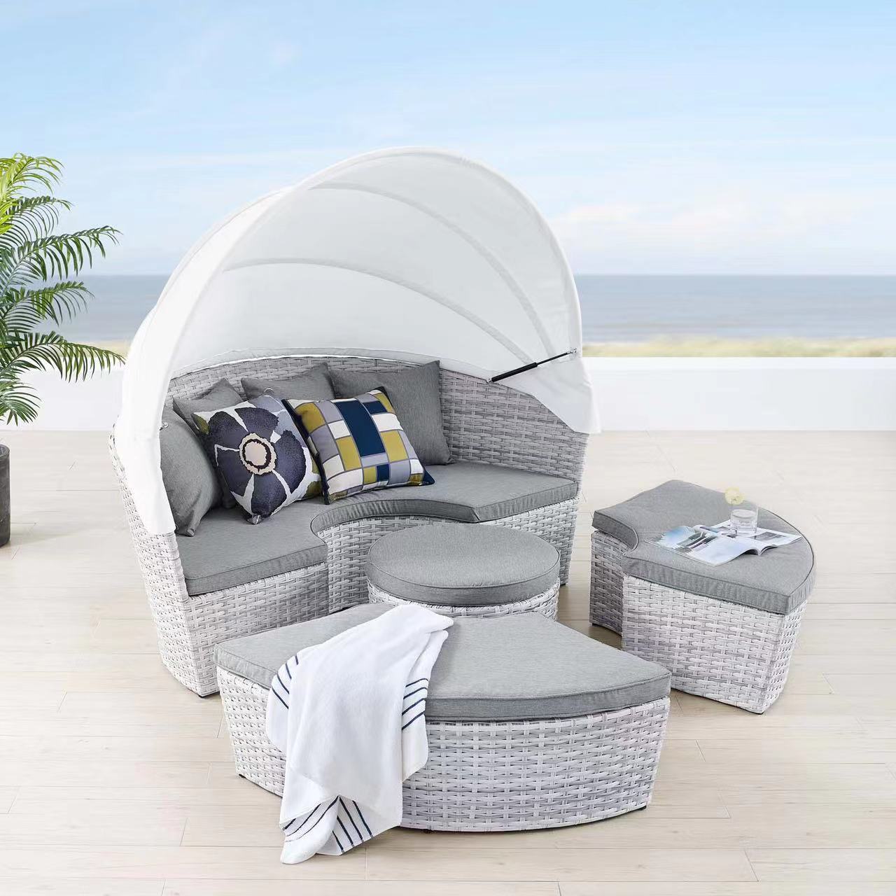 Rattan Outdoor Round Sectional Sunbed with Canopy Daybed