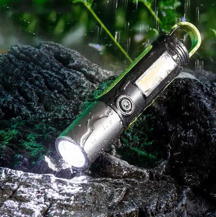 Multifunctional Strong Light Outdoor Flashlight Telescopic Zoom External Charging Camping Flashlight