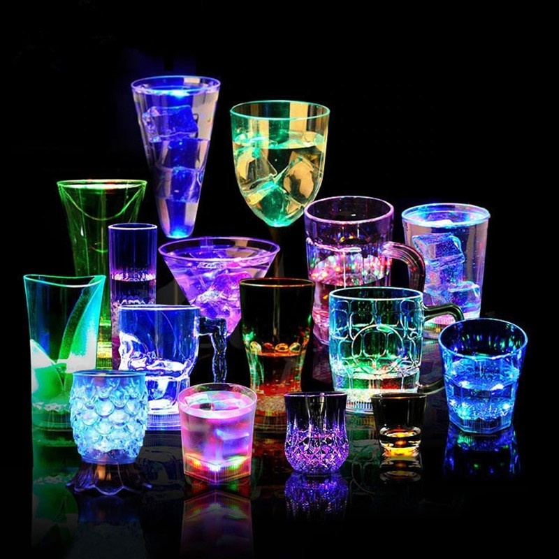 Fun Light Up Drinking Tumblers Liquid Activated Multi color LED Flashing Plastic Glasses Cups