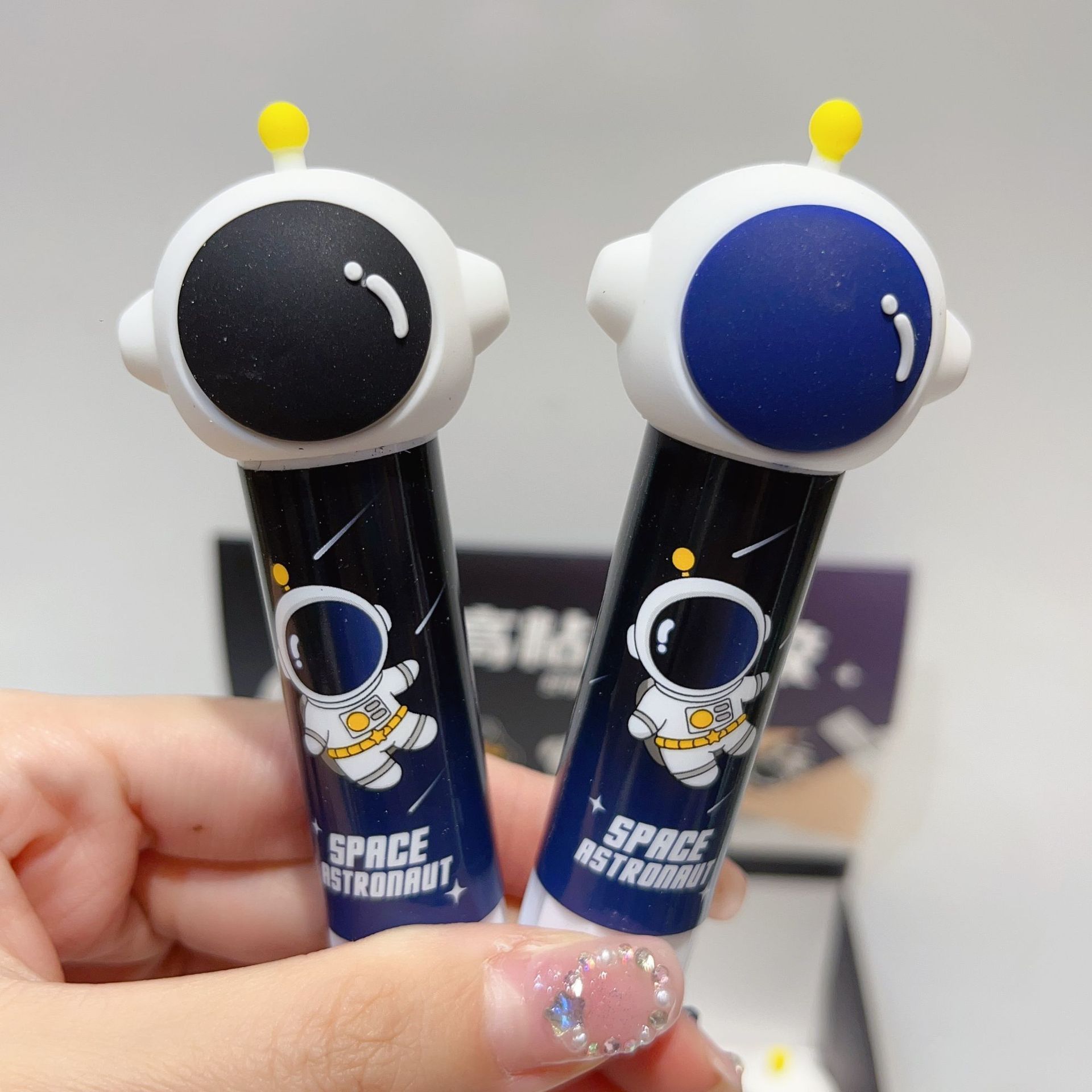 New astronaut silicone solid glue creative cat claw rabbit modeling high stick quick dry solid glue stick student handmade