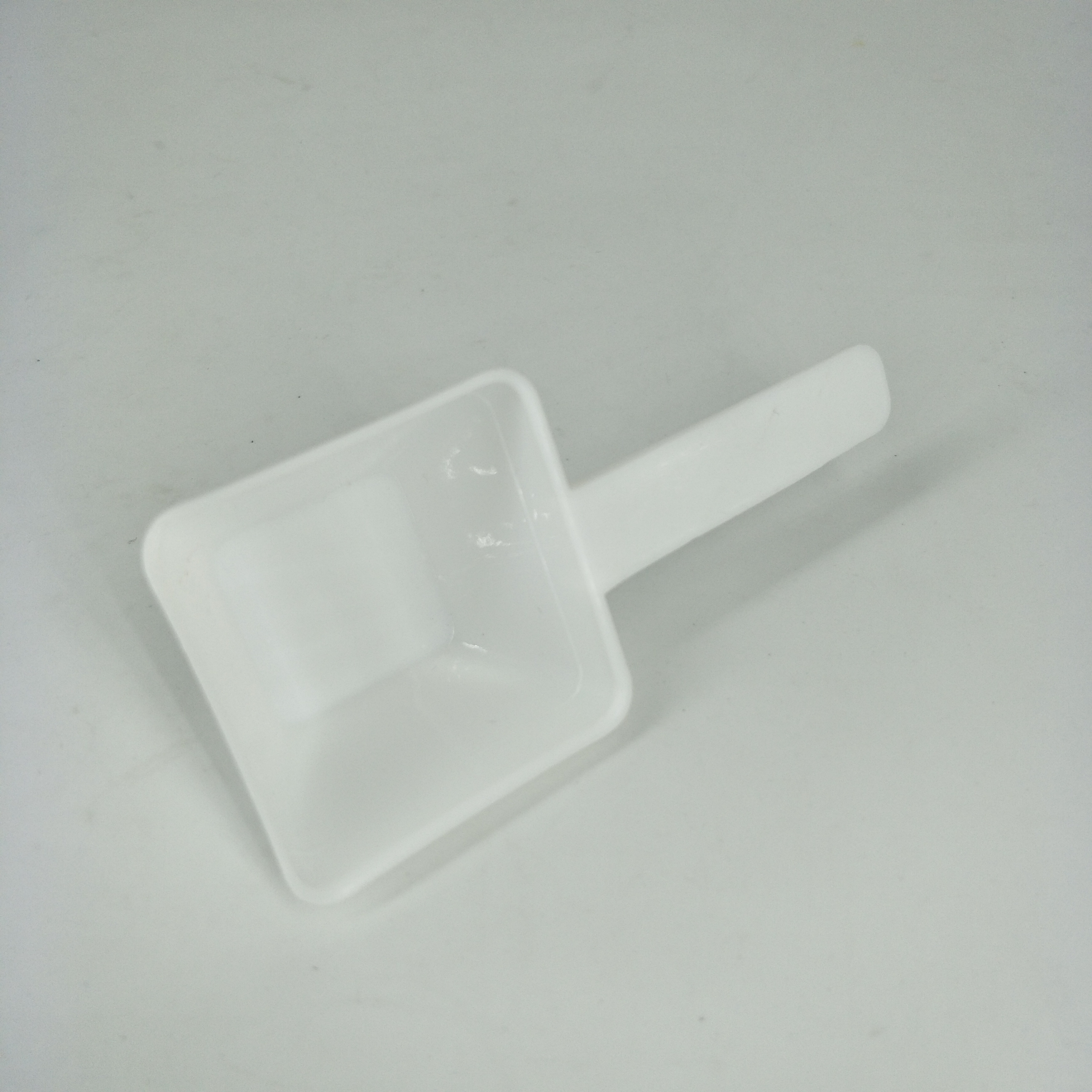 Hot Sale 5 gram Professional spoon manufacturer 10 grams plastic scoops