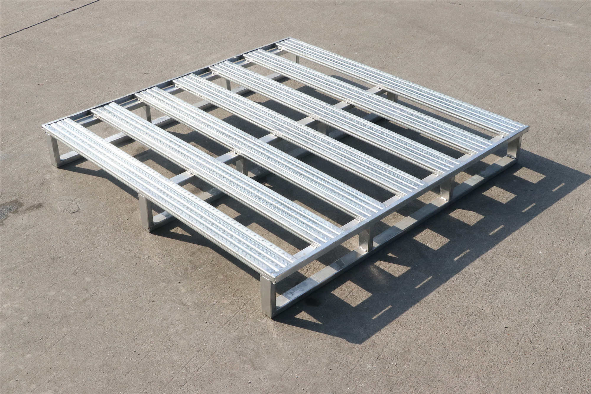 Customized racking pallets storage shelf warehouse heavy duty steel box mini pallet