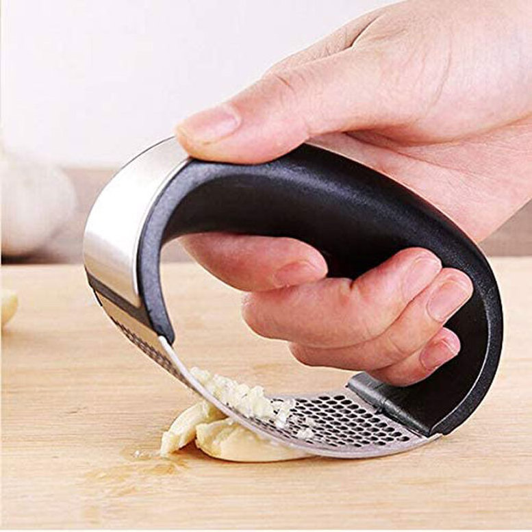 Stainless steel  Manual garlic press curved garlic grinding easy clean hand-held  garlic press rocker