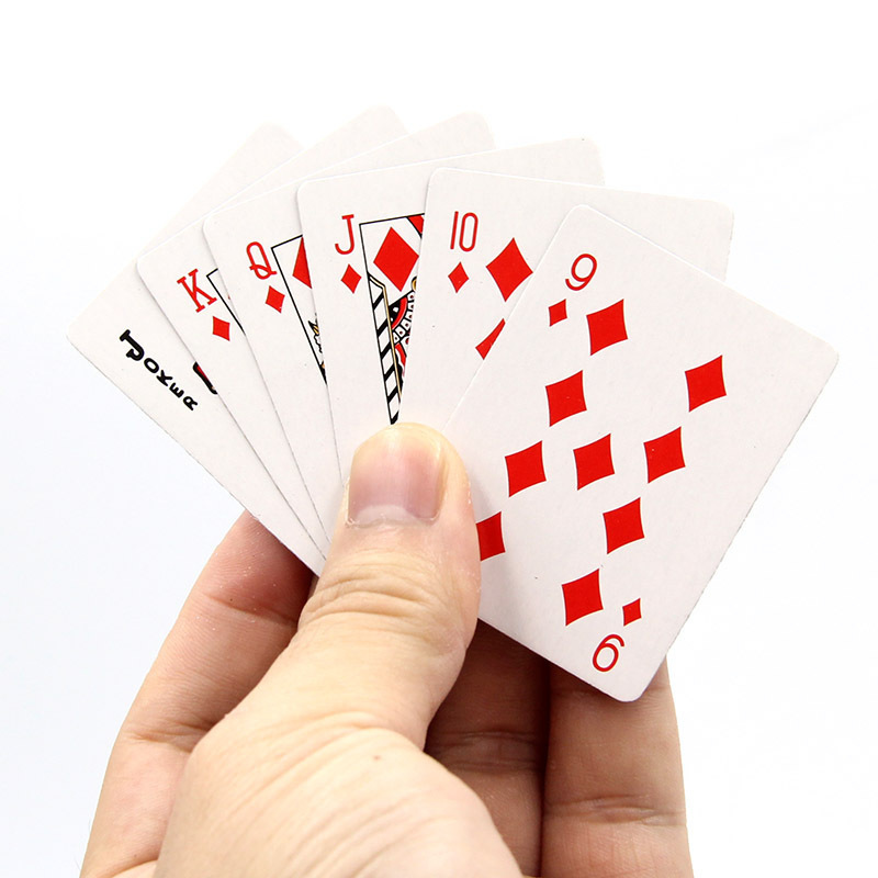 Wholesale Outdoor Climbing Travel Game Accessories Mini Poker Cartas Chips Set Playing Cards