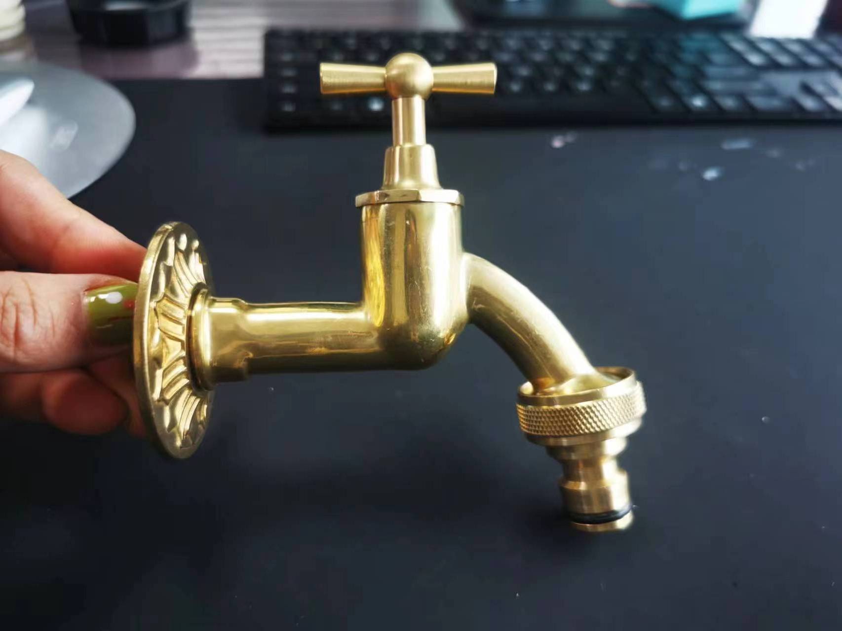 Manual Garden Decorative Brass Tap Chicken Bibcock Faucet  OEM Customizable Brass Animal Tap Water Control