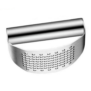 Stainless steel ring arc all steel garlic press stainless steel manual garlic masher