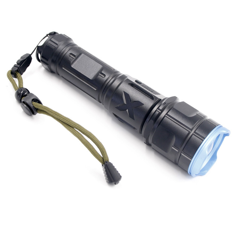 Super Bright 700lm 10W LED Powerful Rechargeable Aluminum Zoom Tactical Torch Flashlight