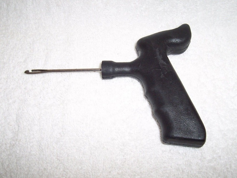 Pistol Grip Handle Split-Eye Needle Tire Repair Tool