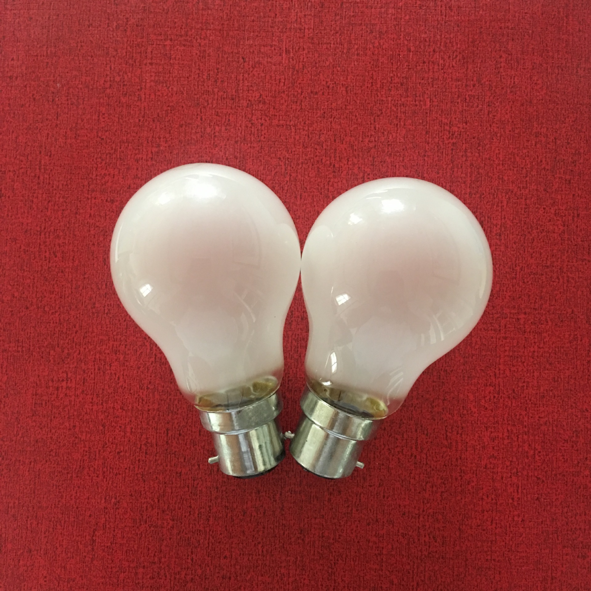 Clear and frosted incandescent bulb A19 A55 A60 with E27 E26 B22 base 40W 60W 75W 100W