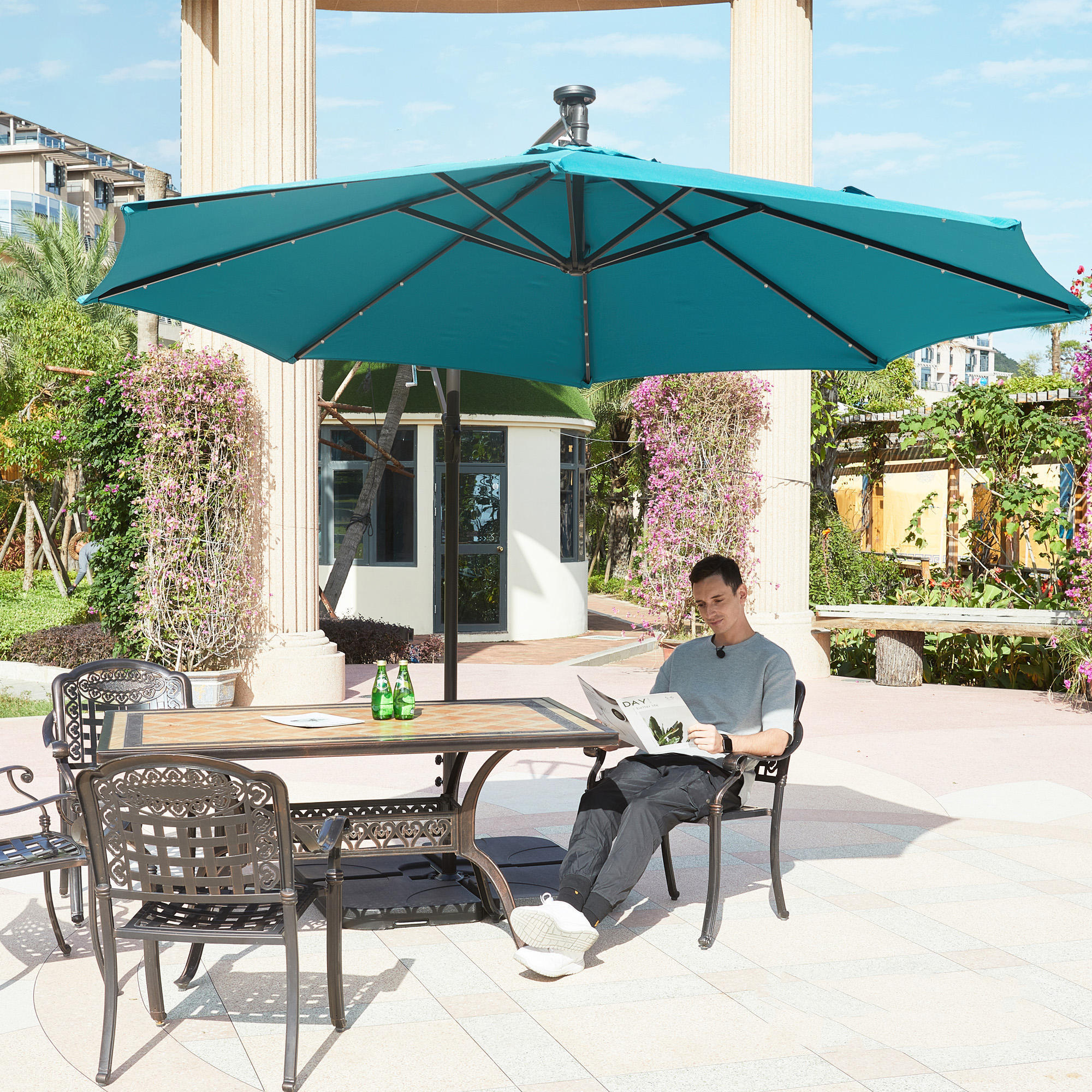 Lighted Cantilever Umbrella Patio Umbrellas Outdoor Furniture Weather Resistant Polyester Fabric Steel Frame Modern Umbrella Led