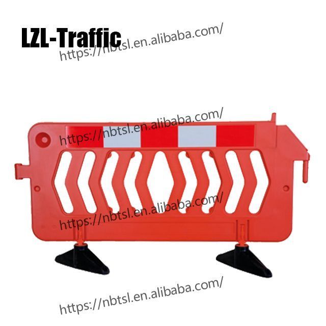 High Quality Plastic Road Traffic Barrier for Roadway Safety traffic barriers plastic red 2m plastic barrier fence guardrail