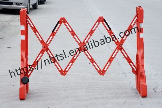 Road safety expandable plastic barrier retractable barricade traffic barriers plastic