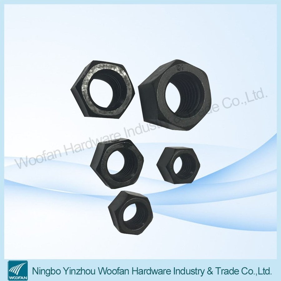 high quality 10 Grade Black oxide surface treatment wheel hub bolt for hino truck made in China