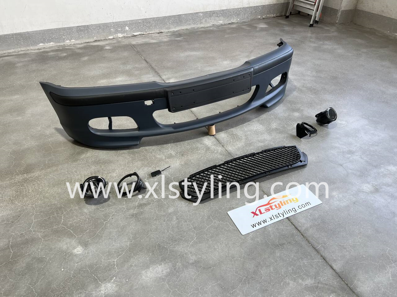 High quality conversion facelift bodykit MT front bumper with grille grill fog lamp for BMW E46 4 doors body kit