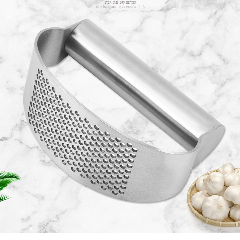 Kitchen Garlic Press And Slicer With Colorful Box Manual Garlic Grinder 430 Stainless Steel Arc Garlic Grater