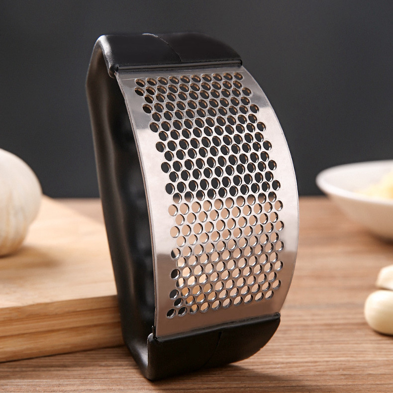 Stainless Steel Onion Pressing Grater Kitchen Food Cutter Tool Garlic Crusher and slicer Manual Garlic Grinder