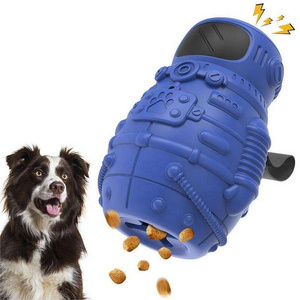 Best Sale Astronaut Shape 2 in 1 Natural Rubber Interactive Pet Food Leakage Dispenser Dog Chew Toy