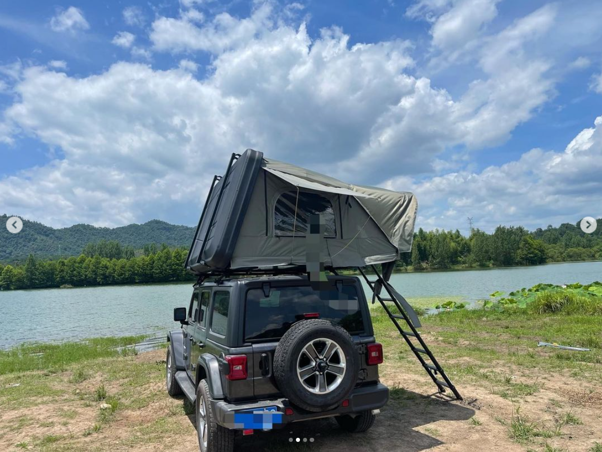 camper car aluminium triangle roof top tent in 4x4 utv