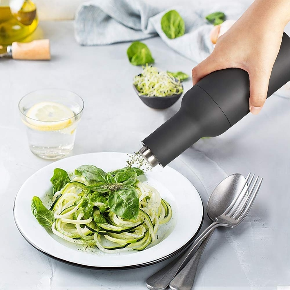 Hot Selling Adjustable Ceramic Core Electrical Gravity Salt and Pepper Bottle Grinder With Lid