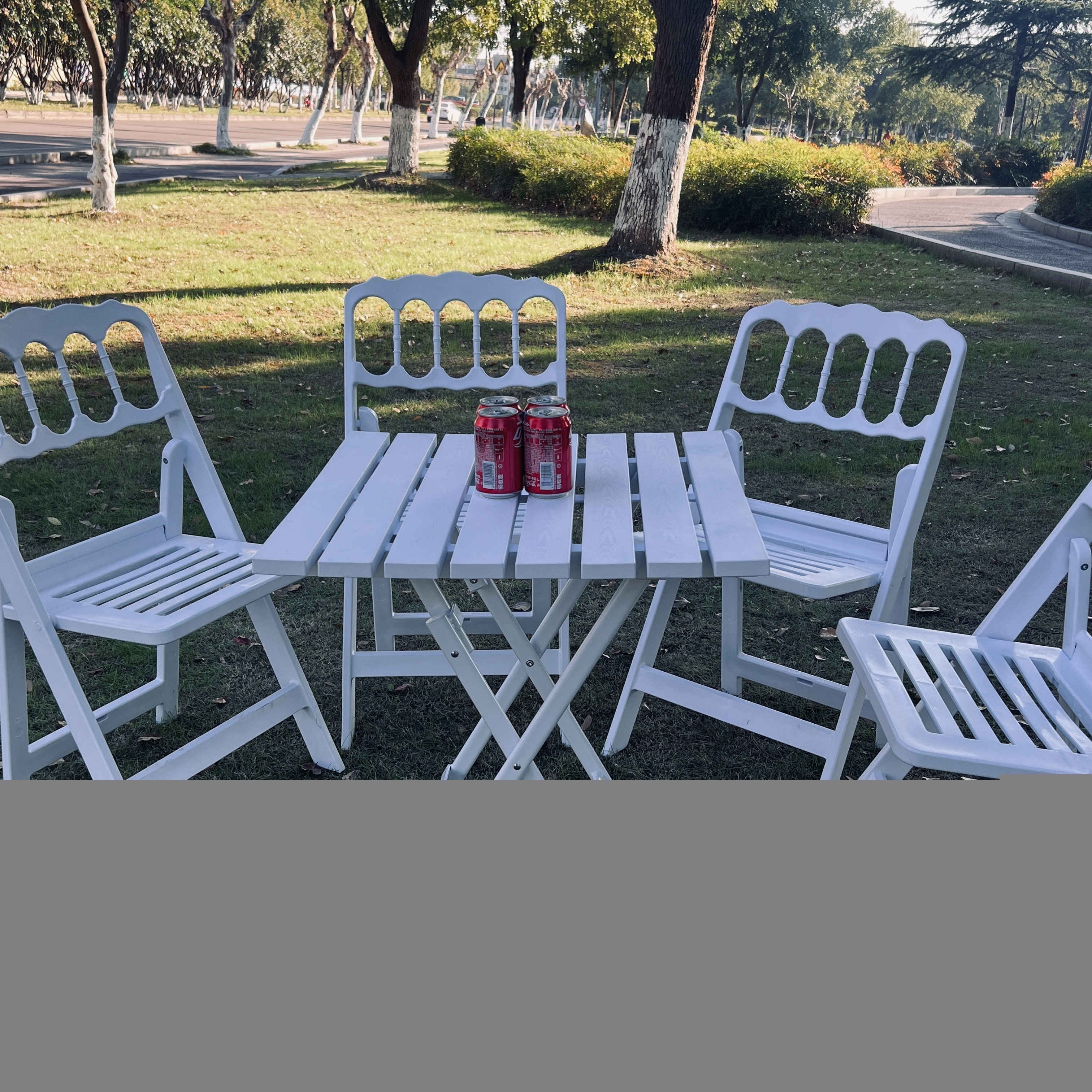 High quality Italian Folding Garden Set table 60/70/80cm and 2/4 chairs in park courtyard white for indoor and outdoor use