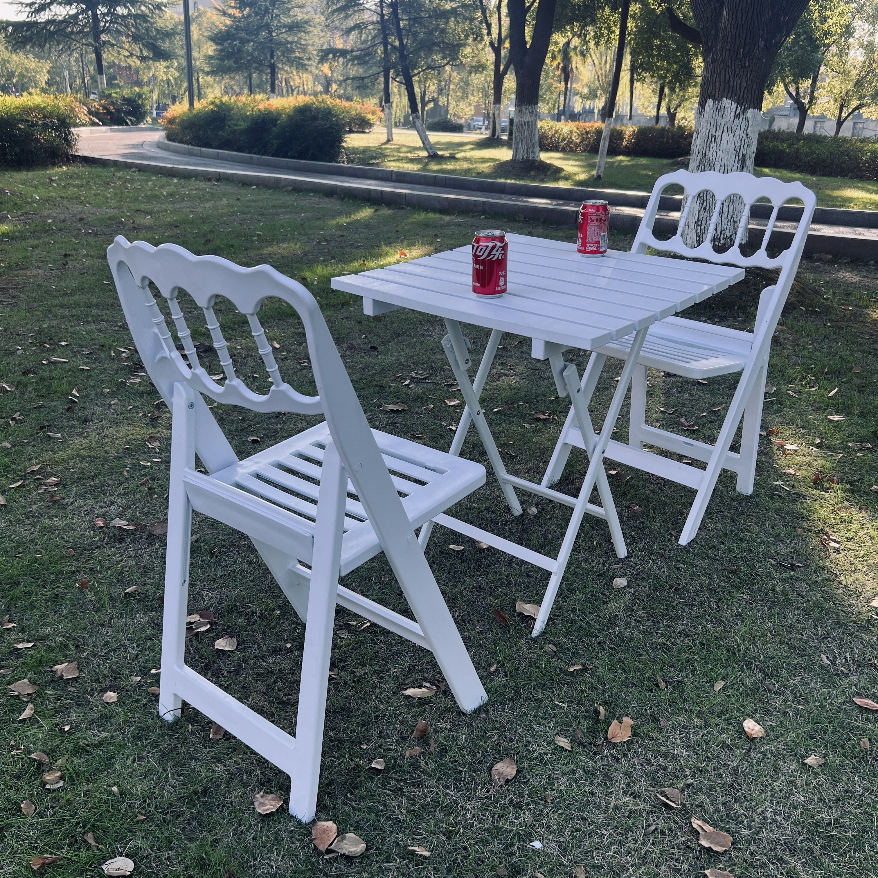 High quality Italian Folding Garden Set table 60/70/80cm and 2/4 chairs in park courtyard white for indoor and outdoor use