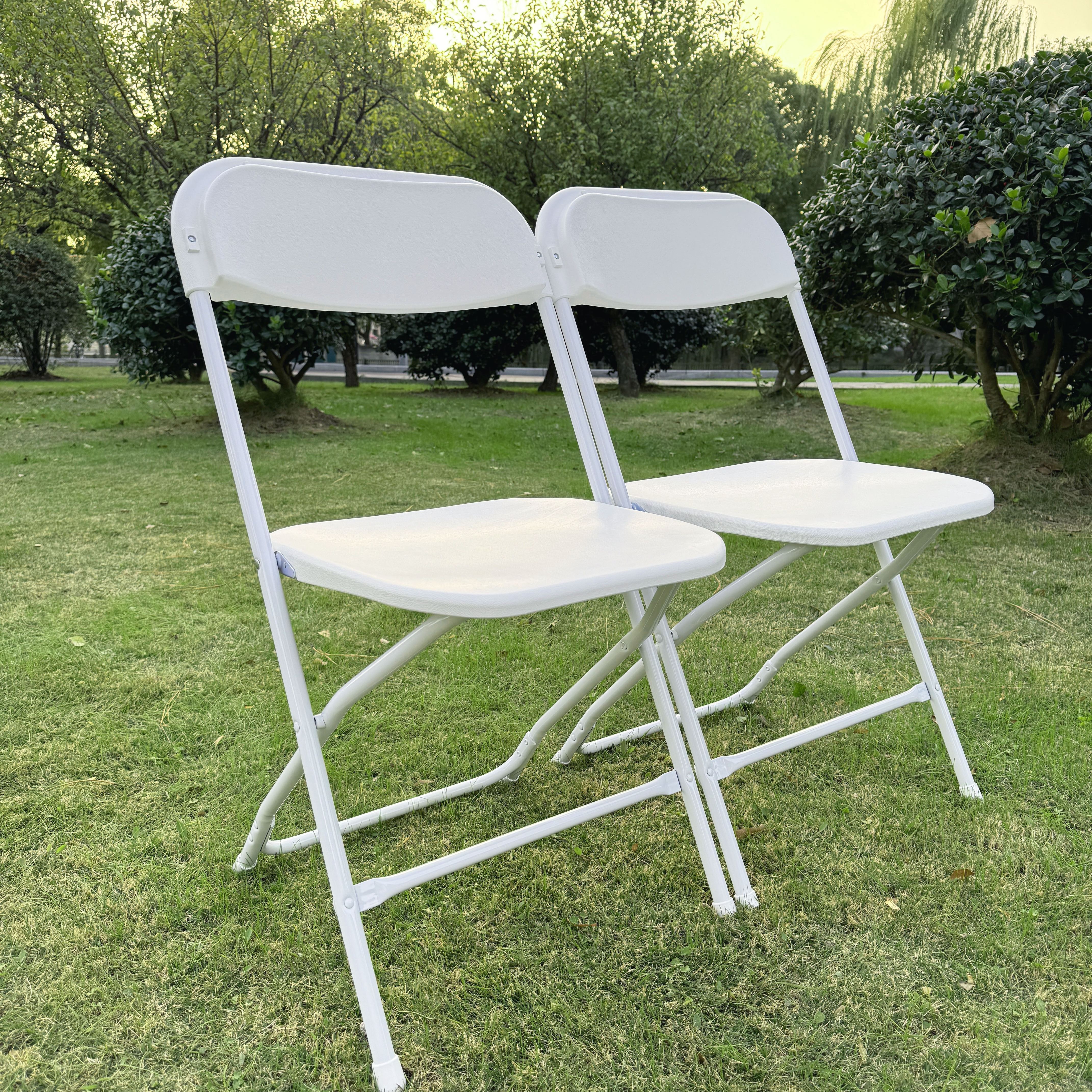 Top quality wholesale foldable chair wedding event plastic wimbledon chairs white resin folding chair for event garden