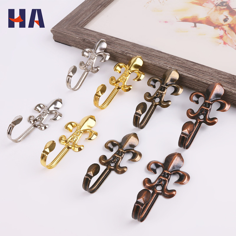 Factory Direct Commercial Small Metal Curtain Wall Hooks Tiebacks Gold Silver Curtain Accessories Hanger Hook For Decoration