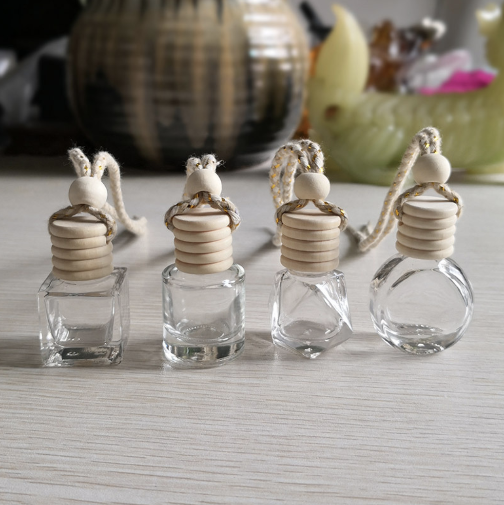 8ml Wholesale gift diffuser empty hanging car perfume transparent bottle with wooden cap