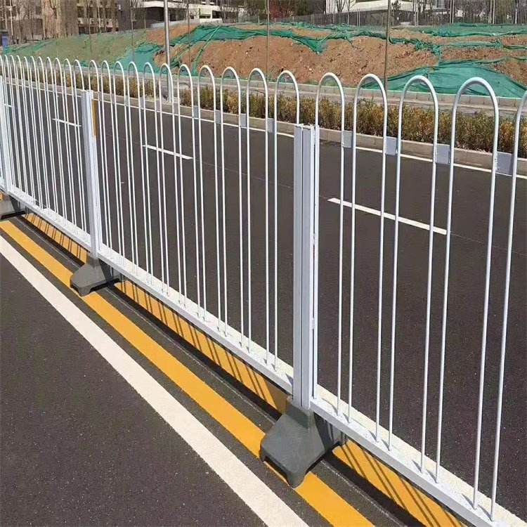 Sidewalk Traffic Crowd Control Barrier City Road Roadway Safety Isolation Steel Barrier Urban Municipal Guardrail Guard Rail