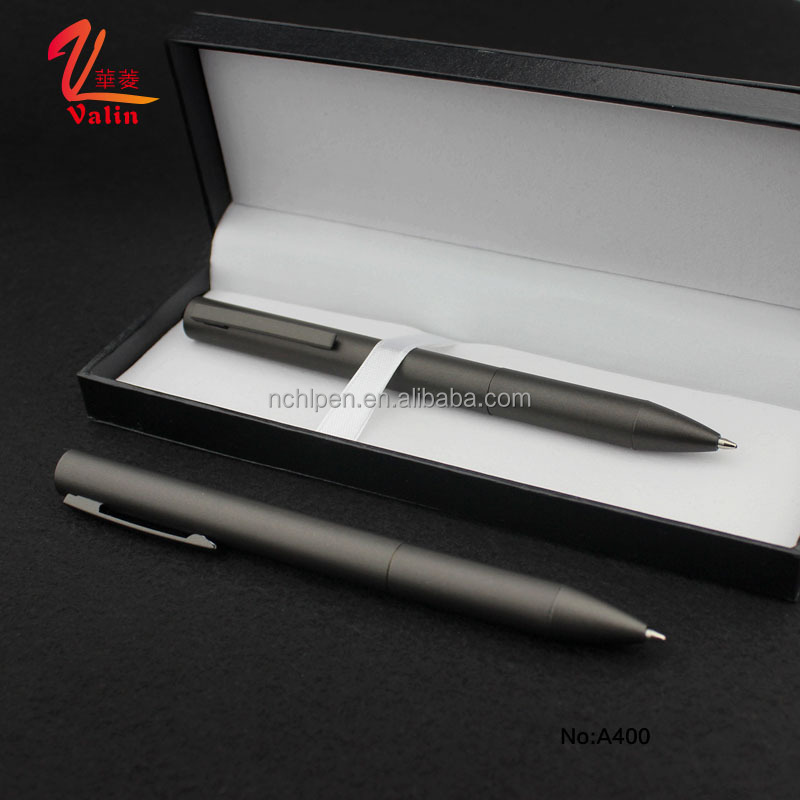 2023 New design free sample matte gun black finished twist metal ball pen with gift box with free logo setting