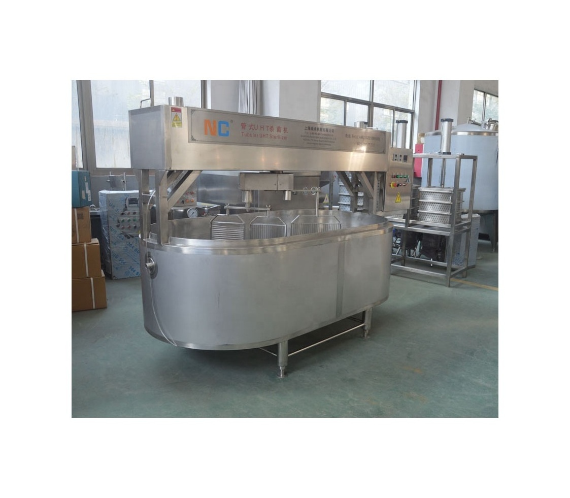 Cheese vat mozzarella cheese making machine