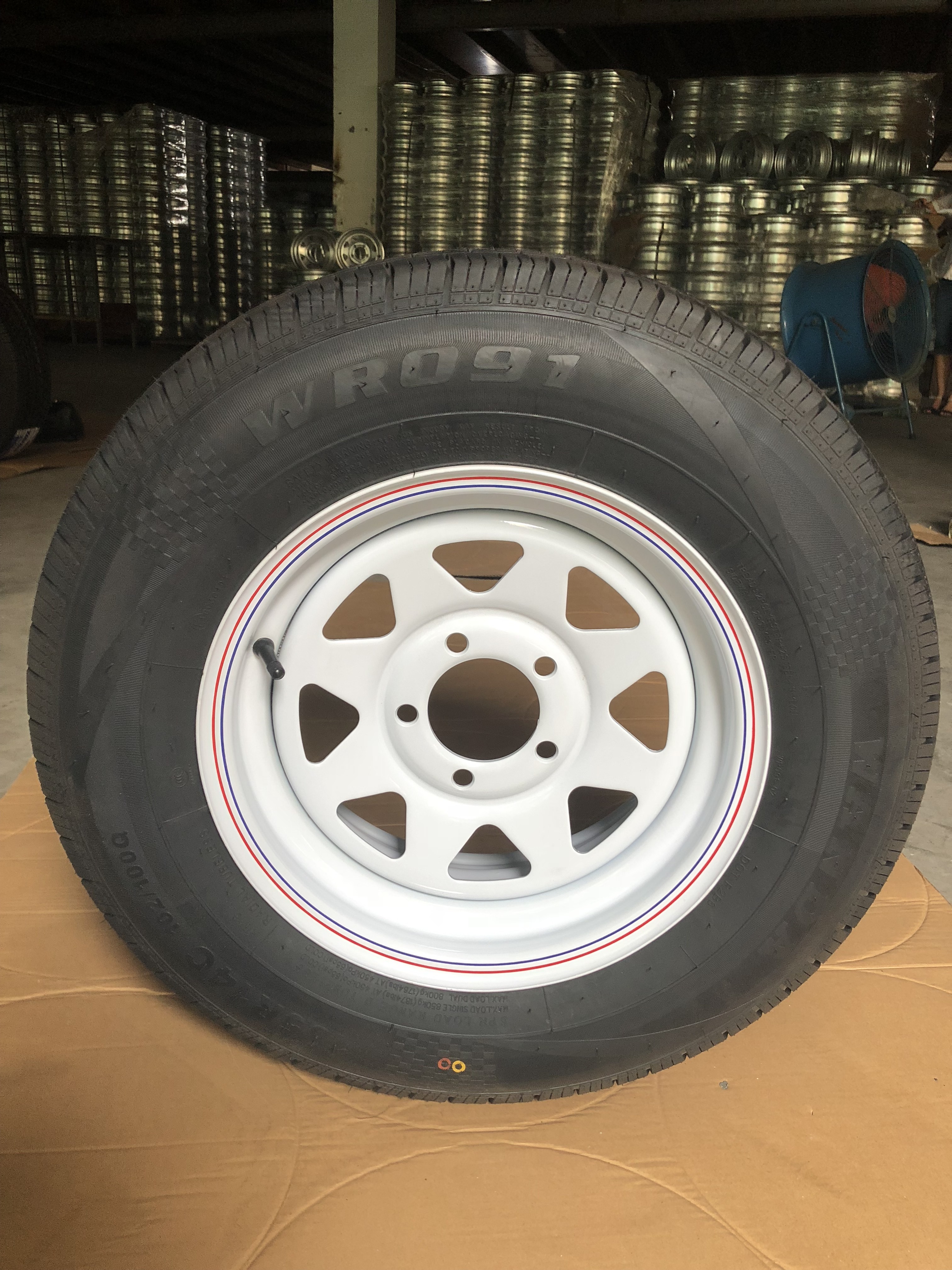 Trailer parts 185R14 Light Truck Tire fitted with 14 inch wheel rim used for cage trailer/box trailer