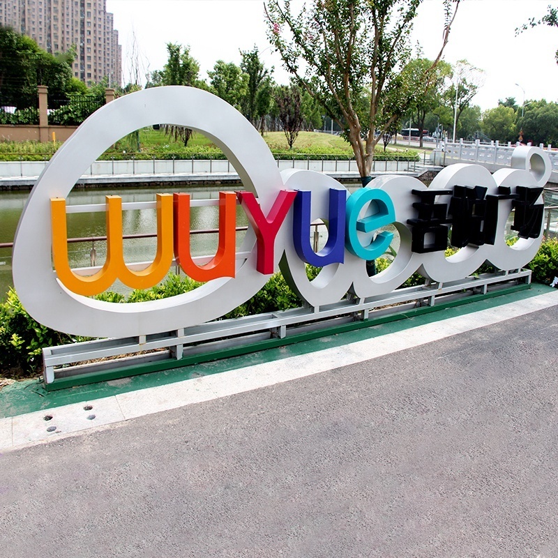 Giant glowing letters stand on the outdoor floor used Metal Big Signs Marquee Letters Free  for shopping mall advertisements