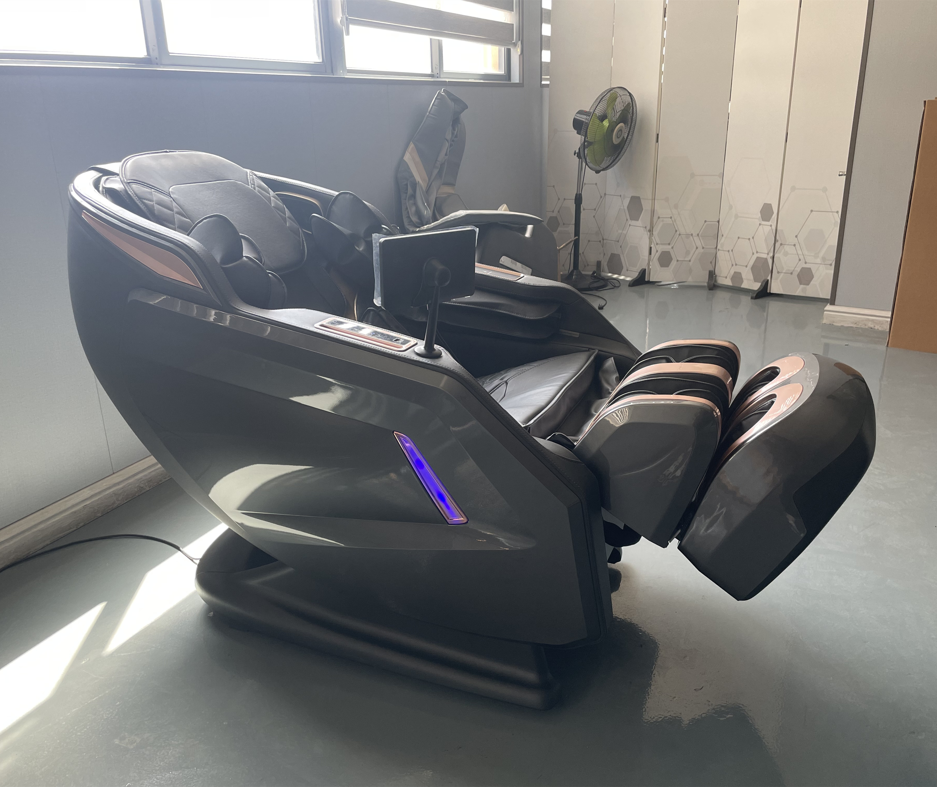 china best 2023 guangzhou luxury stretching 4d shiatsu full body capsule massage quality chair zero gravity 2024 beauty salon