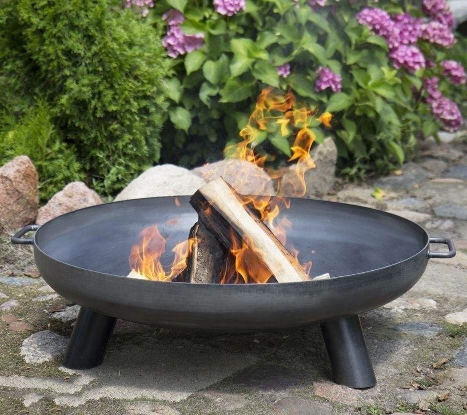 Multiple Sizes Outdoor Fire Pit Black Fire Bowl With Feet