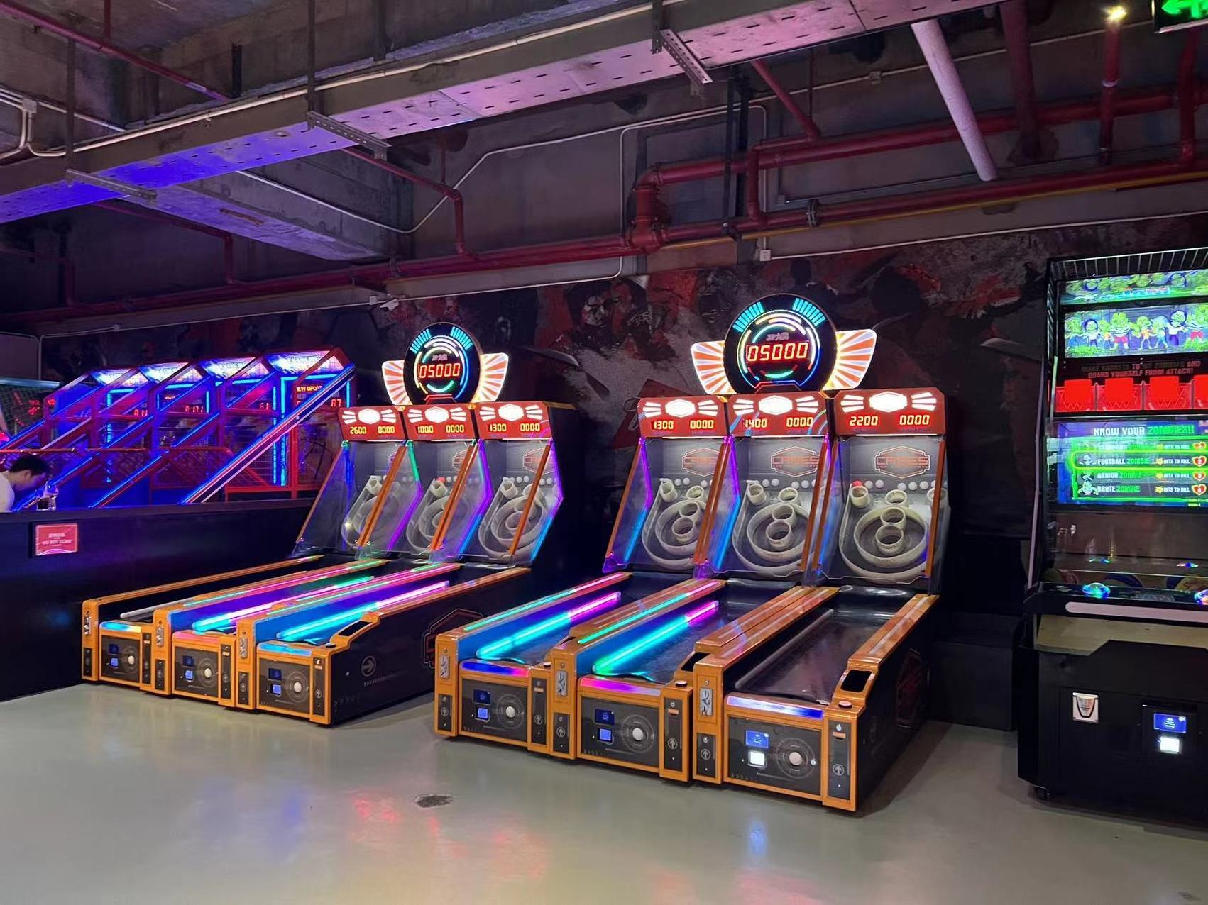 Indoor Sports 3 Players Coin Operated Tikets Redemption Arcade Sports Bowling Amusement Game 3 Lanes Bowling Alley Equipment