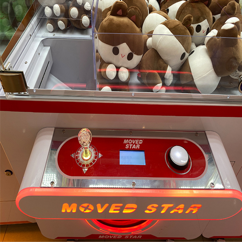 Good quality coin operated catch give amusement game machine crane claw machine kit