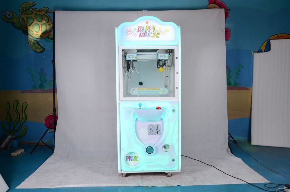 Big Shopping Center Real Human Claw Machine Remote Super Large Crane Doll Gift Machine