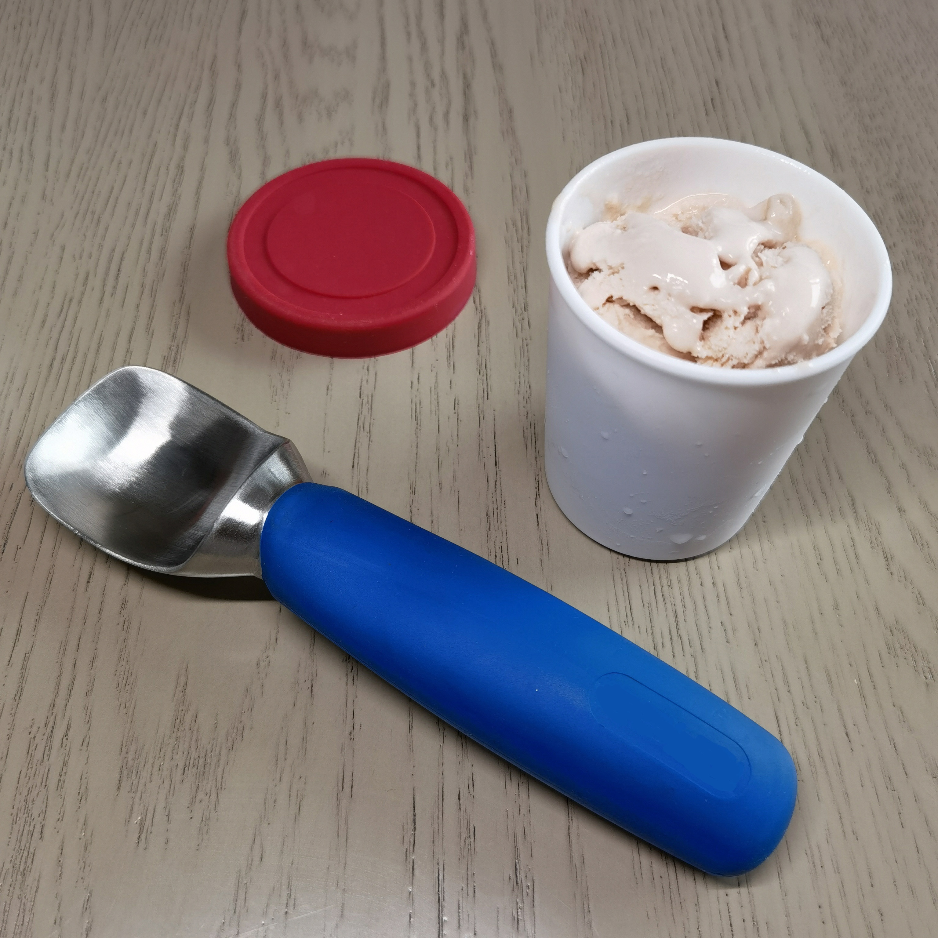 patent product solid stainless steel 18/8(SS304)Ice Cream Scoop with soft Comfortable Handle